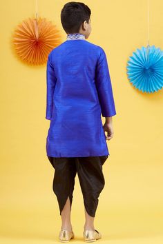 Product Features: Top Color: Blue Bottom Color: Black Work: Embroidered Top Fabric: Art Silk Bottom Fabric: Art Silk Pack Of: 1 Kurta and 1 Peshawari Occasion: Festive Disclaimer: There will be slight difference in digital to actual image Dhoti Kurta, Kids Kurta, Silk Anarkali, Silk Texture, Silk Clutch, Zari Embroidery, Dhoti Pants, Brocade Blouses, Silk Bottoms