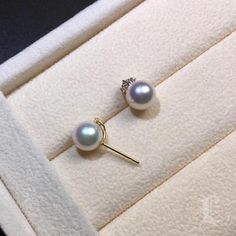 Highlight: Classic Style Product information Origin Japan Material 8-8.5mm Akoya Pearl, 18k Gold, and SI Quality Natural Diamonds Dimensions Height Approx. 2.0cm Pearl Shaped: Round Size: 8-8.5mm Quality: AAA Nacre: Very Thick Color: Rose Overtone Luster: Very High Accessories Metal: 18k Gold Other: 0.1ct of SI Quality Natural Diamonds 14k White Gold Pearl Earrings, Formal 14k White Gold Pearl Earrings, Luxury White Pearl Earrings In 14k Gold, Timeless White Gold Akoya Pearl Earrings, 14k Gold Pearl Earrings With Diamond Accents, Elegant White Gold Pearl Earrings With Gemstone, Yellow Gold Diamond Pearl Earrings, Luxury Pearl Earrings With Gemstone, Yellow Gold Pearl Earrings With Gemstone