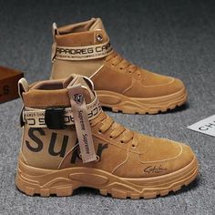 New Men Boots Winter Cotton Shoes High-Top Fashion Casual Shoe Trend Ankle Boots Flat Shoes Korean Version Tooling Shoes Student Size 10 Mens 2 Pair Fur Snow Boots, Short Ankle Boots, Mens Canvas Shoes, Popular Sneakers, Winter Ankle Boots, Mens Boots Fashion, Mens Snow Boots, Linnet, Martin Boots