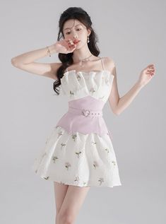 ❤︎Pearl Ruffle Flower Corset Taste Belt Sass Dress❤︎ Classy Girly Outfits, Flower Corset, Corset Outfits, Pink Flower Dress, Famous Dress, Ruffle Flower, Amazing Clothes, Shirred Dress, Korean Fashion Dress