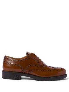 tobacco brown leather eyelet embellishment logo-embossed tongue almond toe front lace-up fastening branded leather insole flat rubber sole Leather Brogues, Brogue Shoes, Shoes Brown, Miu Miu, Rubber Sole, Brown Leather, Fashion Branding, Almond, Lace Up