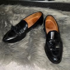 Great Condition Leather Allen Edmonds Shoes! Two Light Scuffs As Noted In Pictures But Otherwise In Mint Condition. Size 10.5 Mens. Comes With Box In Excellent Condition My Poshmark Closet Is A Curated Boutique For Anyone Who Wants To Make A Statement With Their Style. We Offer Brand New, Like New, And Pre-Loved Clothing. On Poshmark We Offer You Clothes That Will Always Be One Of A Kind - Just For You! Our Prices Are Competitive So Shop Today And Find Your Perfect Look! Additionally, Please Rea Classic Brogue Loafers For Party, Classic Party Loafers With Brogue Detailing, Classic Wingtip Loafers For Party, Classic Black Slip-on Tassel Loafers, Timeless Round Toe Tassel Loafers For Formal Occasions, Classic Black Leather Shoes For Party, Timeless Tassel Loafers With Round Toe For Formal Wear, Elegant Fitted Leather Tassel Loafers, Elegant Fitted Tassel Loafers For Business