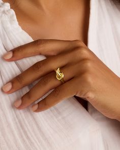 Make a statement with the Infinity Knot Ring. This stunning gold plated knot ring brings eye-catching shine to your daily ring stack. Its unique design is easy to love and perfect for adding a touch of elegance to any outfit. Infinity Knot Ring in 18k Gold, Women's Size 5 by gorjana Mejuri Rings, Turquoise Birthstone, Infinity Knot Ring, Earrings Stacking, Gold Finger Rings, Pearl Birthstone, Love Knot Ring, Infinity Knot, Statement Rings Diamond