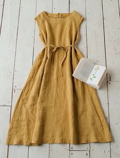 Minimal Stil, Linen Dresses, Linen Clothes, Looks Vintage, A Dress, Simple Dresses, Look Fashion