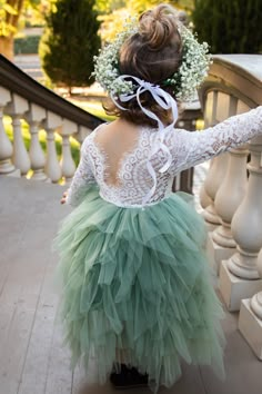 Green Flower Girl Dresses, Sage Green Flowers, Dresses Dinner, Green Tulle, Lace Sleeveless Top, Flower Girl Dress Lace