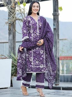 PRODUCT DETAILS Purple Floral Print Pakistani style Straight Kurta Trouser Dupatta Set Kurta Design Floral Print with Thread Work Straight Shape Long Flared Sleeves V-Neck Calf Length Side Slits Kurta With Straight Hem pure Cotton Machine Weave Fabric Trouser Design: Floral Print with Thread Work pure Cotton1 Pocket Trouser Slip-On Waist Size & Fit The model (height 5'8) is wearing a size S Material & Care pure Cotton Dry Clean Shipping Policy Domestic delivery time is approximately 3 to 5 days. Floral Dress Indian, Kurta Pant Set, Pakistani Style, Kurta Design, Trouser Design, Purple Floral Print, Designer Kurtis, Dupatta Set, Straight Kurta