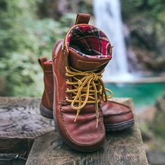 Leather Boulder Boot | Women's Zero Drop Minimalist Boots | Lems – Lems Shoes Lems Boots, Lems Boulder Boot, Lems Shoes, Minimalist Boots, Barefoot Boots, Best Hiking Shoes, Boho Boots, Summer Hiking Outfit, Best Shoes For Men