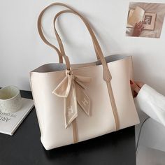 Welcome To Kukombo Official Store! Hand Bags For School, Hand Candy, Aesthetic Bags, Simple Tote, Twilly Scarf, Minimalist Bag, Ladies Handbags, Work Tote, Handbags Casual