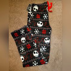 Jack Skellington Pajama Pants Size S Jack Skellington Christmas Pajamas, Jack Sleketon, Christmas Pajamas Pants, Pajama Pants Christmas, Jack Skellington Pajamas, Nightmare Before Christmas Jewelry, 21st Bday Ideas, Christmas Pajama Pants, Real Christmas