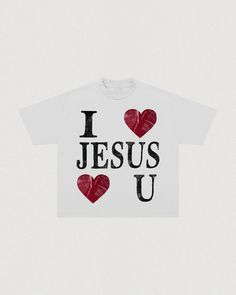 "JESUS <3 U" CROPPED TEE I Love Jesus Shirt, Boxy Tee Outfit, Jesus Shirts Christian Clothing, Cute Oversized Shirts, Jesus Merch, I Love T Shirt, Jesus Clothing, Christian Outfits, Christian Clothes