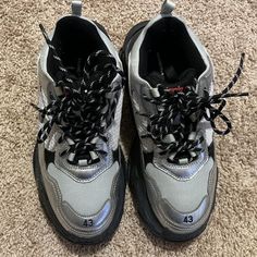 I Received The Gift, Brand New No Wear, Including Original Box, Excellent Condition. Balenciaga Shoes, The Gift, Balenciaga, Original Box, Man Shop, Brand New, The Originals, Sneakers, Silver