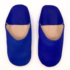 Leather Slippers Moroccan Babouche Slippers Moroccan Shoes Organic Slippers Leather Slippers Women Babouche Slippers Women Babouche Slippers Moroccan Slippers Sheepskin Slippers House Slippers fluffy slippers Cozy slippers Moroccan Slippers (Babouche): Comfortable and Soft Leather Slippers to Slip On These incredibly comfortable leather slippers are natural, breathable, and will mold to the shape of your feet. They're perfect for relaxing in the morning and evening after a long day at work. Idea Slippers Sheepskin, Moroccan Shoes, Slippers Fluffy, Moroccan Slippers, Babouche Slippers, Cozy Slippers, Fluffy Slippers, Blue Cobalt, Sheepskin Slippers