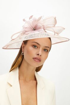 Premium Crystal Detail Hat Fascinator Bow Fascinator, Hen Do Outfits, Workwear Capsule Wardrobe, Coast Fashion, Haitian Creole, Organza Bow, Pink Fascinator, Spring Wedding Guest Dress, Ibiza Outfits