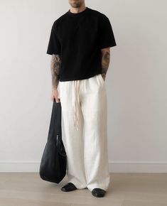 Minimal Streetwear, Minimalist Fashion Men, Classy Outfits Men, Dope Outfits For Guys, Mens Trendy Outfits, Street Style Outfits Men, Mens Casual Dress Outfits, Men Stylish Dress, Mens Fashion Inspiration