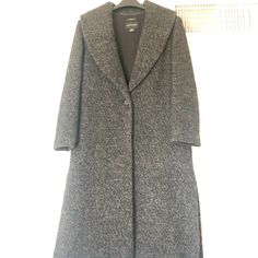 Club Monaco Dark Grey Wool Coat, Size Xs, In Very Good Condition Elegant Gray Outerwear For Fall, Fitted Charcoal Outerwear For Winter, Classic Gray Outerwear For Office, Elegant Charcoal Winter Outerwear, Classic Fitted Charcoal Outerwear, Charcoal Fitted Outerwear For Fall, Fitted Charcoal Outerwear For Fall, Elegant Charcoal Long Sleeve Outerwear, Elegant Gray Outerwear For Work