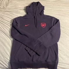 Like New, Never Worn Arsenal Vintage Hoodie Size S Men’s Bought It Back In The Day When I Was Trying To Figure Out What Team I Liked They Weren’t It! Arsenal Vintage, What Team, Nike Sweaters, Vintage Hoodie, Nike Sweater, Vintage Hoodies, Colorful Hoodies, Back In The Day, Men's Nike