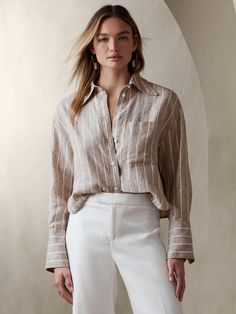 The Boxy Cropped Linen Shirt | Banana Republic Cropped Linen Shirt, Linen Fiber, Outfits With Striped Shirts, Dressy Jeans, White Linen Blouse, Full Sleeve Blouse, Striped Shirt Women, Linen Shirts Women, Striped Linen Shirt