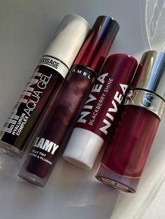 Blackberry Lips, Red Makeup Products, Blackberry Makeup, Red Lip Aesthetic, Blackberry Lipstick, Red Skincare, Gloss Aesthetic, Psychology Student, Fancy Makeup