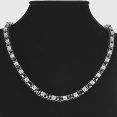 Brand New Women's Black Onyx & Diamond Tennis Necklace Details: Length - 22" Width 4mm 18k White Gold Plated Sterling Silver Genuine 2ct Lab Created Diamonds & 2ct Natural Black Onyx Gemstones Retail Price $400 Buy With Confidence From A Top Rated Seller W/ A 99%+ Feedback Rating. A0436 (Id-248) Formal Cubic Zirconia Tennis Necklace With Gemstones, Luxury Black Diamond Jewelry For Formal Occasions, Luxury Black Diamonds Formal Jewelry, Formal Silver Gemstone Tennis Necklace, Silver Diamond Tennis Necklace With Box Chain, Luxury Black Spinel Jewelry For Formal Occasions, Luxury Black Spinel Jewelry For Formal Events, Formal Black Spinel Fine Jewelry, Luxury Silver Gemstone Tennis Necklace