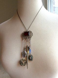 What Is Your Favorite Color, Wired Jewelry, Upcycled Vintage Jewelry, Face Jewellery, Repurposed Jewelry, Metal Necklace, Pendent Necklace, Charm Necklaces, What Is Your Favorite