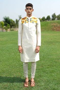 Off white chanderi kurta with sunflower thread embroidery. Paired with solid pant. - Aza Fashions Chanderi Kurta, White Kurta, Satin Color, Kurta With Pants, Thread Embroidery, Pants Pattern, Golden Hour, Aza Fashion, Full Sleeve