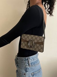 Gucci Chain Wallet Outfit, Dionysus Bag Outfit, Gucci Dionysus Outfit, Gucci Dyonisus Bag Outfit, Dionysus Outfit, Aesthetic Brunette Girl, Girl Aesthetic Brunette, Gucci Dyonisus Bag, Brunette Girl Aesthetic