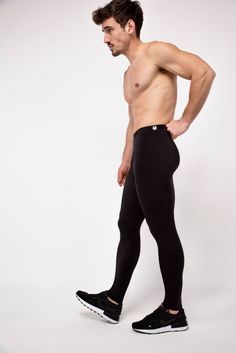 Description: Core Black Men's Leggings Breathable & Moisture Wicking 4-Way Super Stretch Fabric Machine Wash Cold, Quick Drying Durable Nylon / Spandex Bolt Logo Patch This design does not have pockets Model is 6’2’’ (189cm) tall, 34’’ (86cm) waist and wears size Large. Functional High Stretch Black Pants, Tight Functional Elastane Pants, Functional Tight Elastane Pants, Full Length Functional Elastane Tights, Functional Full Length Elastane Tights, Functional Elastane Pants, Micro-elastic Long Training Bottoms, Functional Tight Bottoms, Functional Micro-elastic Full-length Pants