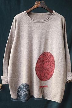 Item Code: 2408680194110 26%PBT .64%Acrylic .10%Nylon Retro .Casual O-neck Pattern Printed Long Sleeve PS: The color of the clothing patch on the picture is not similar to the actual item. Round Neck Sweater, Loose Knit Sweaters, Folk Fashion, Clothing Patches, Round Neck Sweaters, Vintage Casual, Beige Sweater, Cotton Blouses, Neck Pattern