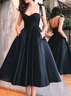 MC069,Straps Black Short Prom Dresses Homecoming Dress With Pockets · More Cheer Dress · Online Store Powered by Storenvy Black Dress For Graduation, Black Tea Length Dress, Velvet Homecoming Dress, Tea Length Prom Dress, Black Prom Dress Short, Looks Kate Middleton, Glamouröse Outfits, Velvet Evening Dress, Velvet Prom Dress