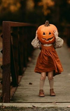 Kids Pumpkin Head Photoshoot, Halloween Photoshoot Kids, Pumpkin People, Pumpkin Patch Farm, Diy Photography Props, Creepy Pumpkin, Toddler Photoshoot, Calendar Pictures, Witch Pictures