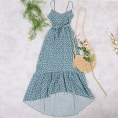 Summer is here and these maxi ruffle tie bust dresses are a must-have for comfortable easy everyday outfits! This summer ruffle dress is perfect to dress up or down depending on your day. Easily pair this dress with your favorite heels. a matching belt. and a summer clutch.MEASUREMENTS: Small | Chest: 36-38"in | Waist: 26-28"inMedium | Chest: 38-40"in | Waist: 28-30"inLarge | Chest: 40-42"in | Waist: 30-32"inXL | Chest: 42-44"in | Waist: 30-32"in2XL | Chest: 44-46"in | Waist: 30-32"in Spring Chiffon Midi Dress With Ruffled Straps, Summer Chiffon Dress With Tie Straps, Casual Chiffon Sundress For Spring, Summer Chiffon Midi Dress With Ruffled Straps, Chiffon Summer Dress With Ruffled Straps, Chiffon Ruffle Sundress For Vacation, Chiffon Dress With Ruffle Hem For The Beach, Spring Chiffon Ruffle Maxi Dress, Chiffon Ruffle Dress For Summer Garden Party