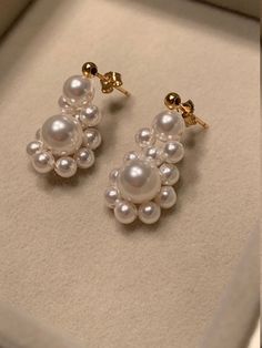 Super beautiful and elegant, this water drop flower shaped pearl earrings are the perfect size to be worn everyday. Matron of honor bridesmaid gifts, maid of honor wedding bridal jewelry, earrings, gift for her. *Hand woven water drop flower shaped pearl design  *Oval shape *Swaroski Pearl in size 4mm, 6mm, 8mm *Gold plated 14K *Top to bottom the earrings measure 2.5cm, side to side measure 1.5cm *Perfect everyday earrings or Bridal Party earrings *Comes with velvet gift bag *This listing is for one pair of earrings. * Hypoallergenic. Delicate Pearl Drop Earrings With Flower Shape, Delicate Pearl Drop Earrings In Flower Shape, Delicate Flower Shape Pearl Drop Earrings, Formal Pearl White Flower Drop Earrings, Flower Shaped Pearl Earrings With Pearl Drop, Pearl Drop Bridal Earrings With Flower Shape, Elegant Silver Pearl Flower Earrings, Elegant Formal Pearl Earrings With Flower Shape, Elegant Pearl Cluster Earrings For Party