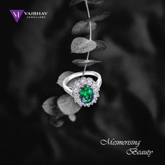 Emeralds and diamonds for the mesmerising beauty in you.  #vaibhavjewellers #jewellery #designerjewels #themejewellery