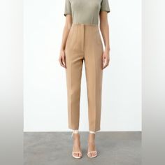 New With Tags Xs Zara High Waisted Trousers Business Casual Mint Condition Trousers Business Casual, Tan Trousers, Brown Flares, White Cargo Pants, Zara Trousers, Zara Black Dress, Side Pants, Zara Jumpsuit, Green Trousers