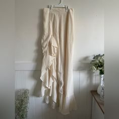 Brand New! Never Worn! It’s A Very Pretty Cream Color And Perfect For A Beach Cover Up Or Pair With A Cute Top! Beach Skirt, Beach Covers, Cute Top, Cute Tops, Cream White, Cream Color, Womens Skirt, Cover Up, Skirt