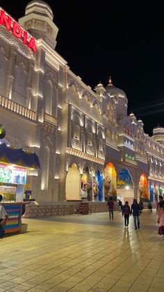 Global Village Dubai Snap, Village Photos, Snap Ideas, Dubai City, Classy Photography, Cultural Experience