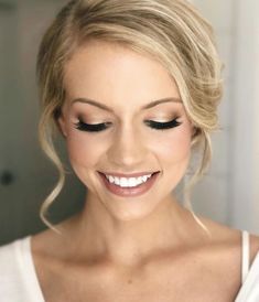 Make Up Sposa, Ideas De Maquillaje Natural, Blonde Hair Makeup, Wedding Makeup For Brown Eyes, Makeup Tip, Wedding Makeup Tips, Wedding Day Makeup, Makeup For Blondes, Braut Make-up