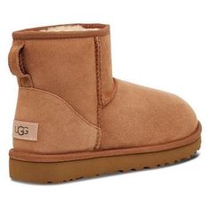 W Classic Mini Che | UGG | Women's Classic Mini II Boot, Brown Classic Mini Ii Boot, Classic Ugg Boots, Classic Boots, Winter Boots Women, Boots Brown, Classic Mini, Court Shoes, Workout Accessories, Sneaker Shopping