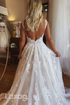 Backless Lace Wedding Dress, Open Back Wedding Dress, Wedding Dress With Pockets, Bridal Dresses Lace, Back Wedding Dress, Backless Wedding, Lace Wedding Dresses, Wedding Boho, Wedding Gowns Lace