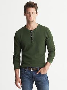 Waffle-Knit Henley Casual Henley With Buttons For Work, Casual Winter Henley For Layering, Casual Henley For Winter Layering, Work Suits, Mode Masculine, Latest Shoes, Modern Outfits, Shoe Style, Waffle Knit