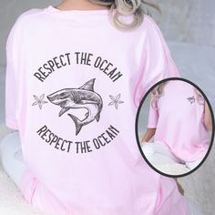 "Ocean Beach Comfort color shirt, Preppy shirt, Siesta Beach shirt, Aesthetic clothes, Trendy clothing, Oversize shirt, Ocean beach shirt Country Western Shirt : https://etsy.me/3 Country Western Sweatshirts:  https://etsy.me/37O53kf Trendy Shirts: https://etsy.me/3MywvSr 💡 HOW TO PLACE YOUR ORDER: 1. Please Check and Review all the Photos 2. Select your Shirt Color and Size from drop down menu 3. Choose your Quantity as much as you want 4. Click \"Add To Cart\". You can go back to add more of Trendy Long Sleeve T-shirt For Beach, Casual Short Sleeve Shark Design Tops, Long Sleeve Graphic T-shirt For Vacation, Long Sleeve Letter Print T-shirt For Beach Season, Long Sleeve Graphic Print T-shirt For Vacation, Long Sleeve Letter Print T-shirt For Beach, Graphic Print Long Sleeve T-shirt For Vacation, Casual Short Sleeve T-shirt With Shark Design, Casual Short Sleeve Top With Shark Design