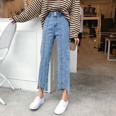 High Waist Loose Buttons Wide Leg Causal Ripped Jean - cofashionova Stonewashed Jeans, Types Of Jeans, Cropped Wide Leg Jeans, Flare Leg Jeans, Denim Details, Ripped Denim, Vintage Jeans, Wide Leg Trousers, High Waisted Pants