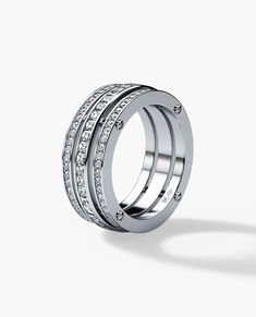 Three bold looking bands connected by signature exclusive Rockford screws, make this men’s wedding band very bold, modern and unique looking in its own very luxurious way. This men’s ring will make the coolest looking men's wedding band as well as just very unique designer ring. Personalized Wedding Bands, Unique Ring Designs, Mens Gold Wedding Band, Big Diamond, Unique Wedding Bands, Wedding Rings Unique, Mens Gold, Platinum Ring, Gold Wedding Band