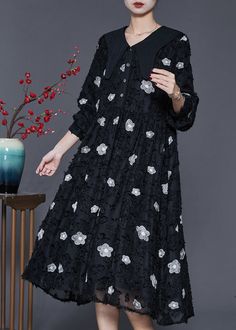 Italian Black Floral Exra Large Hem Long Dresses SpringFabric: Cotton BlendedSize & Fit: Fit: This garment fits true to size.Length: Size M measures 42.51"from shoulder to hemBust: Great for any cup size. Waist: Loose Fit. Comfortable room throughout midsection.Hip: Loose Fit - room for hips. Hand Wash Cold. Black Shift Dress With Floral Print, Black Shift Midi Dress For Spring, Black Short Sleeve Dress For Winter, Black Shift Dress For Fall, Dresses Spring, Spring Fabric, Comfortable Room, Long Dresses, Cup Size