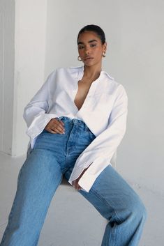 Relaxed Fit Shirt For Daywear, Oversized Cotton Shirt In Effortless Style, Effortless Long Sleeve Shirt For Day Out, Classic Oversized Tops For Everyday, Relaxed Fit Shirt With Shirttail Hem For Daywear, Relaxed Fit Shirt With Shirttail Hem For Day Out, Classic Fall Shirt For Day Out, Oversized Effortless Shirt With Shirttail Hem, Oversized Cotton Long Sleeve Blouse