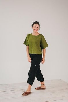 Erika - organic linen crop top for womenThis kimono style top with short sleeves is made of soft and washed linen.Qualities of the oversized linen T-shirt:♥ 100 % European linen♥ Natural wrinkles♥ Color in the picture - Apple green. Please choose any other color on the right.♥ Not ironed (and no need to iron to have a relaxed look).The fabric is certified 100% European linen. This guarantees that it meets human - ecological requirements. Linen is a natural, comfortable and breathable fabric that Boxy Short Sleeve Crop Top For Summer, Oversized Short Sleeve Crop Top For Summer, Summer Boxy Fit Crop Top With Short Sleeves, Green Relaxed Fit Short Sleeve Crop Top, Oversized Short Sleeve Crop Top, Boxy Crop Top For Everyday Summer Wear, Eco-friendly Short Sleeve Summer Tops, Summer Short Sleeve Conscious Tops, Summer Conscious Style Short Sleeve Tops