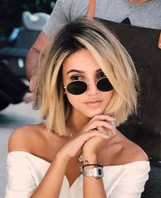 Caramel Blonde Hair, Short Ombre Hair, Latest Short Haircuts, Hairstyle Tutorials, Cool Short Hairstyles, Hairstyle Trends, Caramel Hair, Hairstyle Inspiration, Frontal Hairstyles