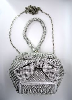 This event bag can easily be interchange into a handbag or a chained, over the shoulder bag. This item comes in both rose gold or silver. Over The Shoulder Bag, Over The Shoulder Bags, Party Purse, Arm Candy, House Decor, Silver Gold, Bag Lady, Dream House, Rose Gold