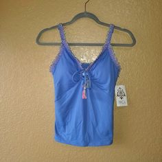 Becca Summer Top Nwt. Beautiful Embroidered Design With A Beautiful Blue Color. This Is A Size Small Great For Summer. Blue Tops For Pool Occasions In Spring, H2o Just Add Water Outfits, H2o Outfits, Outfits 2000s Style, H2o Just Add Water, Outfits 2000s, Sport Clothes, 2000s Clothes, Outfit Inspo Summer