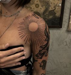 Tatuaje Trash Polka, Tattoos For Black Skin, Shoulder Tattoos For Women, Sun Tattoo, Feminine Tattoos, Dope Tattoos, Simplistic Tattoos, Best Tattoo, Piercing Tattoo